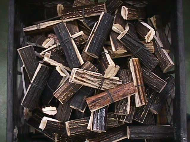 India Stag scales 2-3/4x3/4